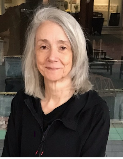 Paula Leszak portrait